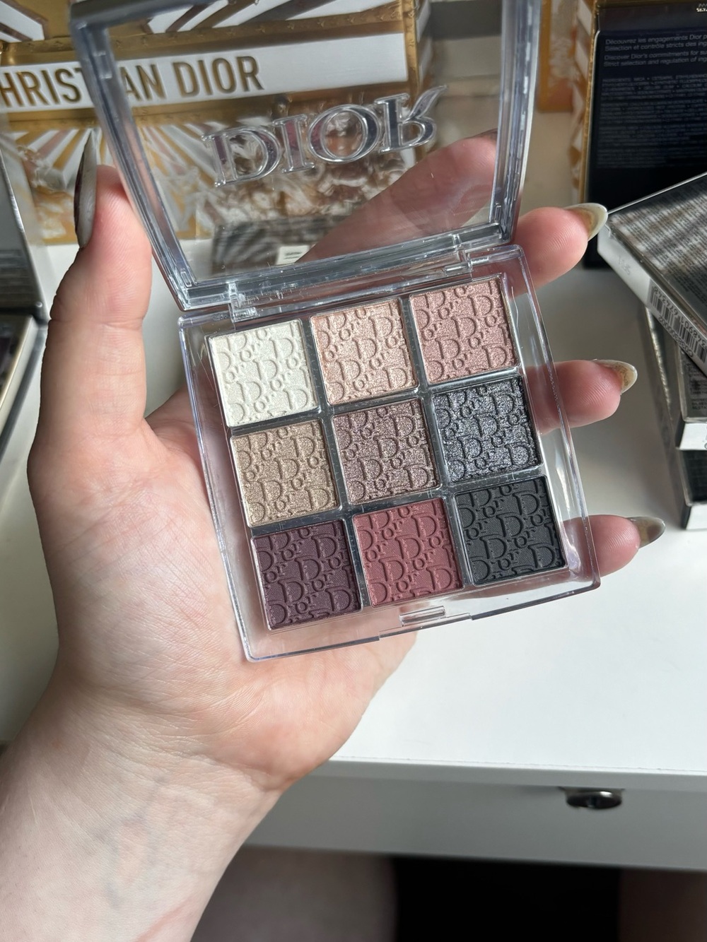 Dior Backstage Eyeshadow Palette Cool Neutrals - Picture 2 of 4